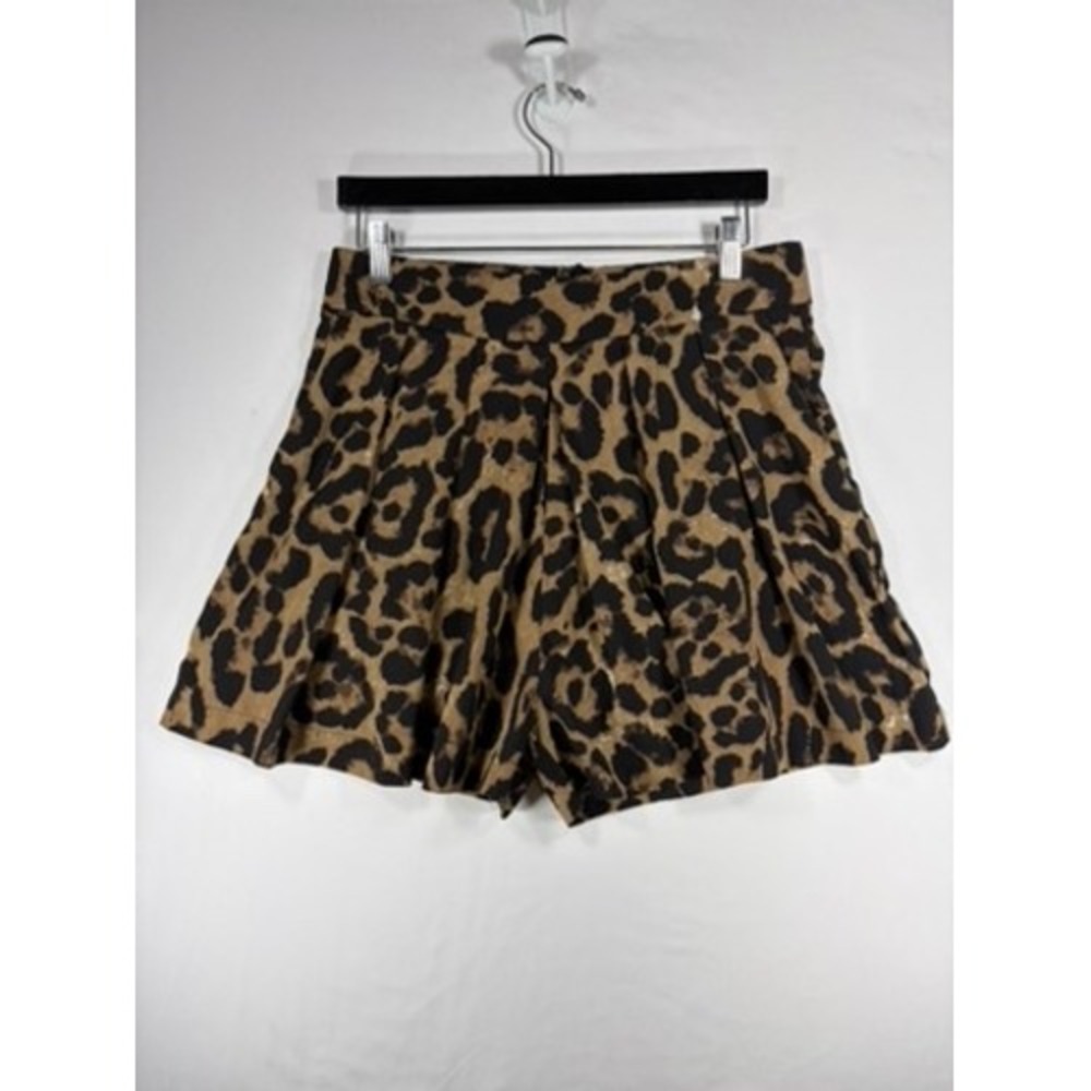 Hayden Leopard Print Shorts Womens Large Tan Black Excellent Pleated High Rise